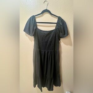 Gap Women’s Smocked Short Sleeve Midi Dress - Black - Size L